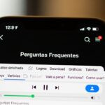 Imagem representativa do livro Querido Caleb, com elementos que simbolizam amor, perda e superação.